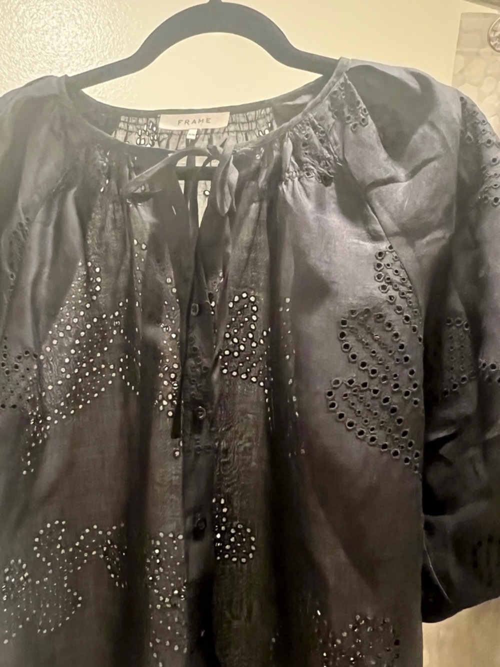 FRAME  Denim Black Eyelet Button-Front Peasant Linen Blouse